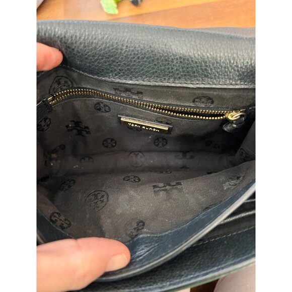 RARE!!! TORY BURCH BLACK LEATHER BOMBE SHOULDER BAG/CROSSBODY - Picture 8 of 13